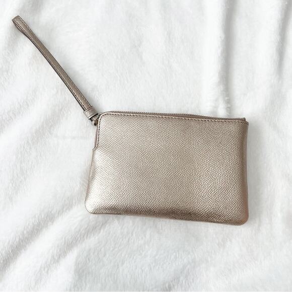 Coach corner zip wristlet metallic silver champagne leather NWT - Picture 2 of 4